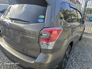 Subaru Forester 2017 Gold