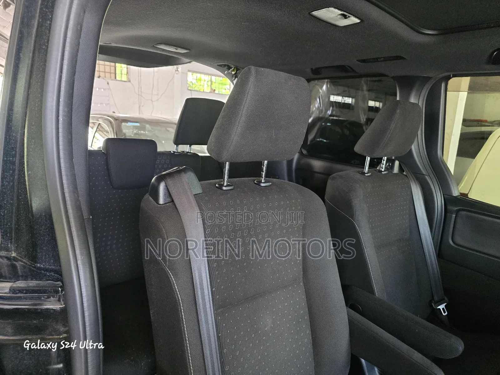 Toyota Noah 2017 Matt Black