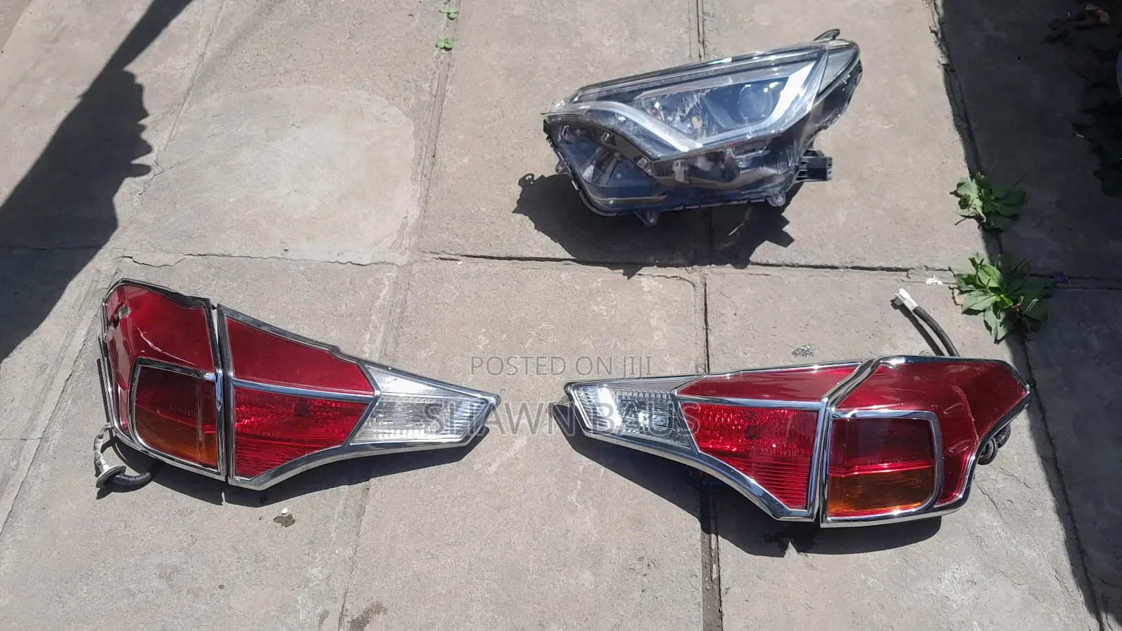 Rav4 2014 Rear Lights /Rear Bumper !!