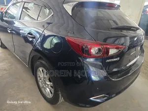 Mazda 3 2017 Blue