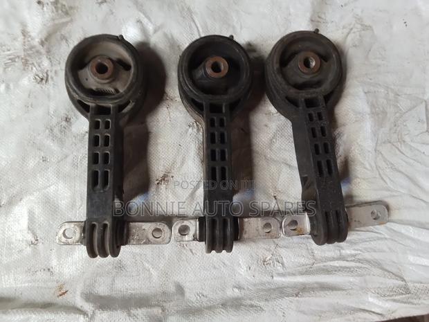 Honda Civic Front Gearbox Mounting - main view