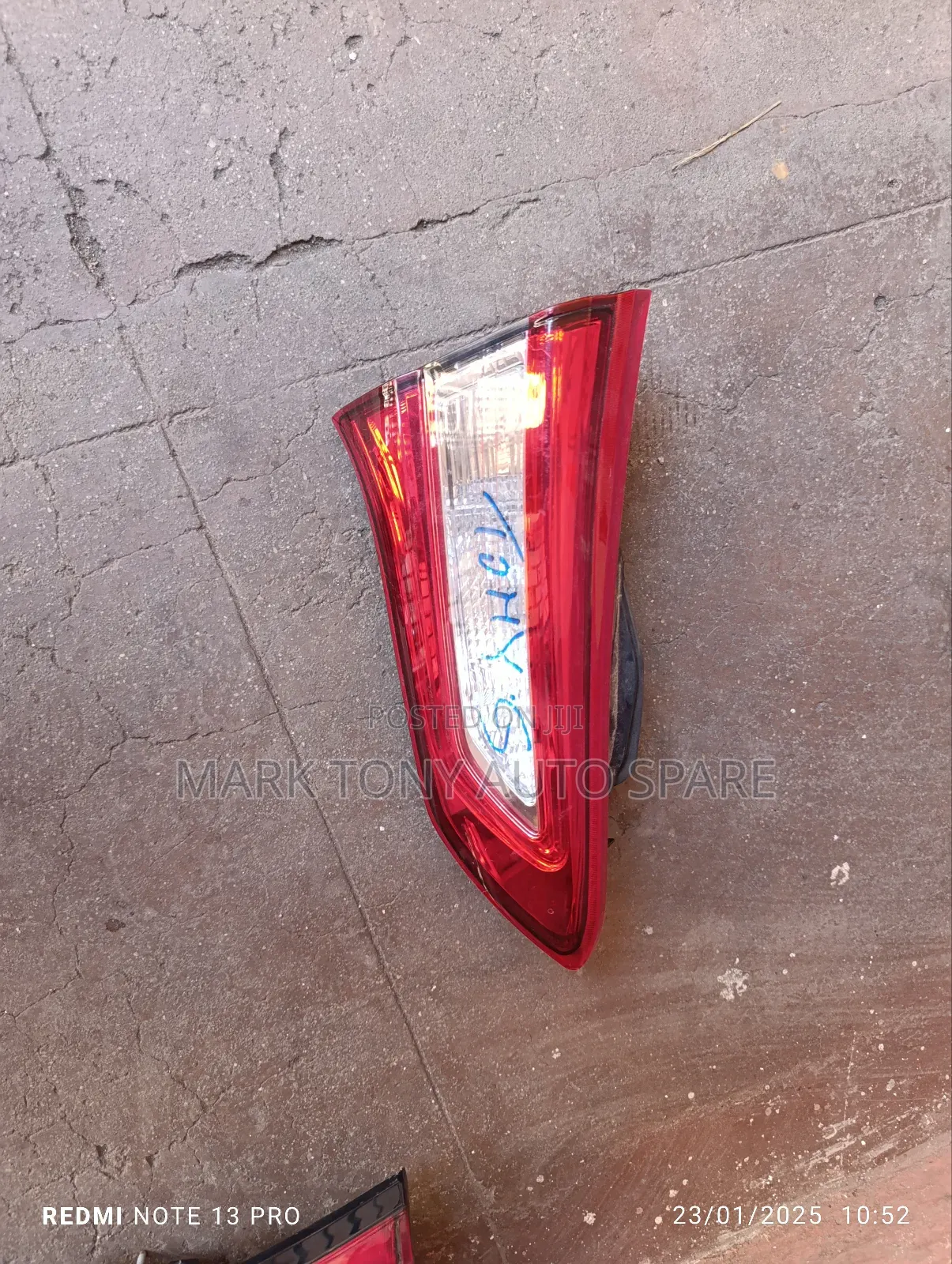 Toyota Vitz 2017 Bootlight