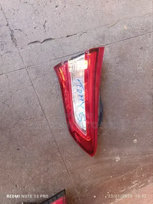 Toyota Vitz 2017 Bootlight