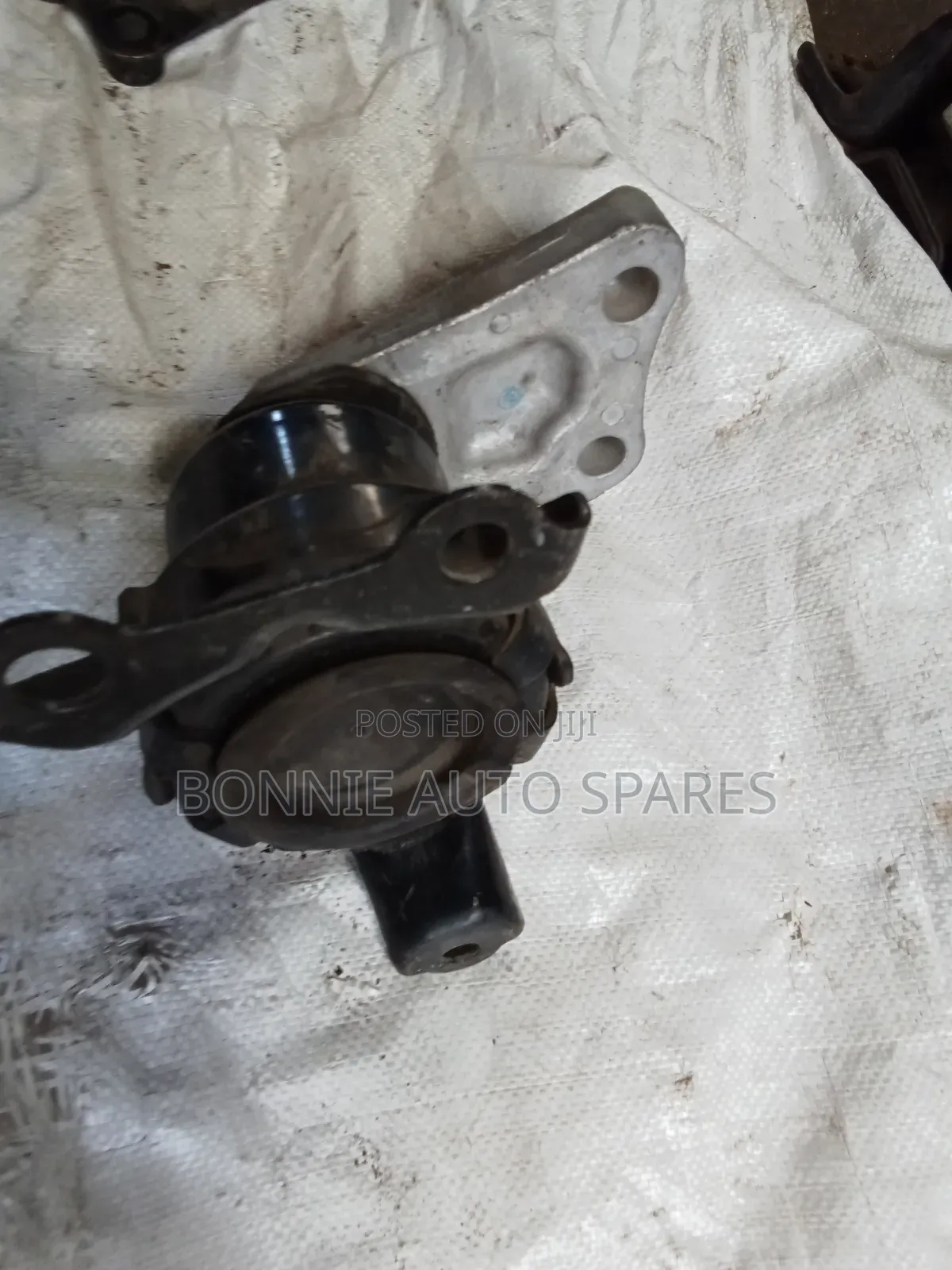 Honda Vezel Engine Mounting