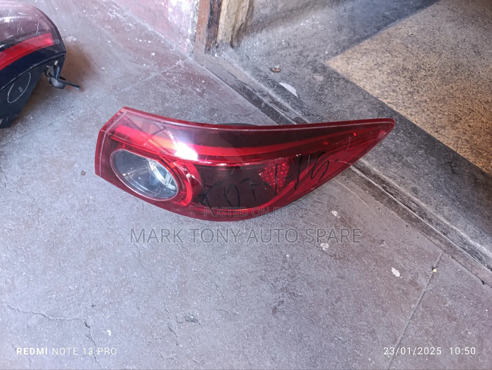 Mazda Axela Backlight 2018