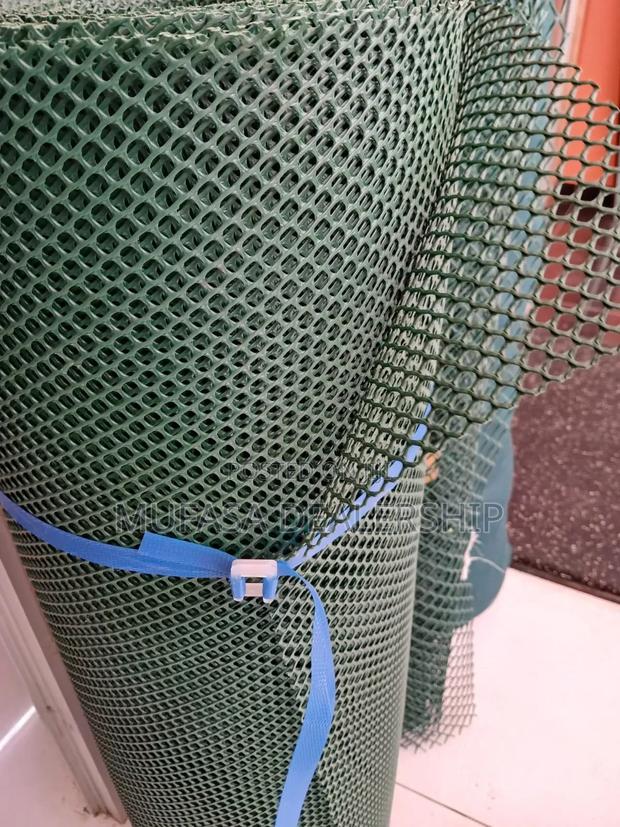 Plastic Green Chicken Mesh - thumbnail 3