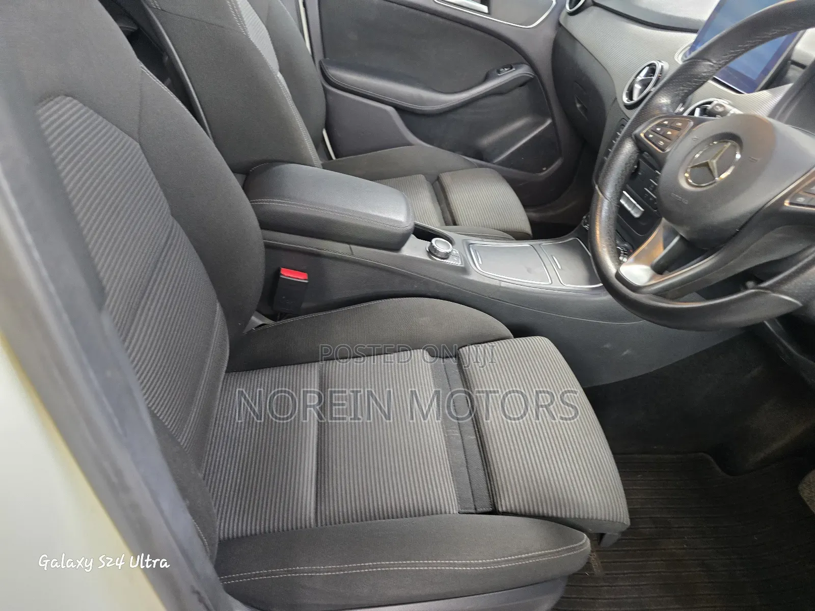 Mercedes-Benz B-Class 2017 Off white