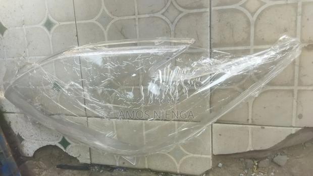 Toyota Prius Headlight Lens - thumbnail 2