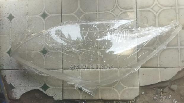 Toyota Prius Headlight Lens - thumbnail 3