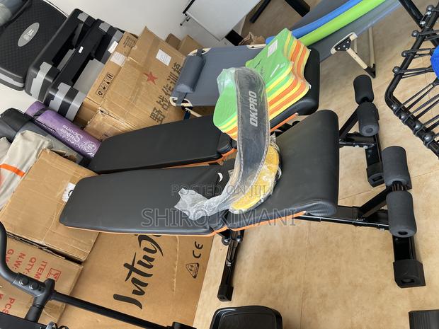 Gym Weight Bench Adjustable With Inclines and Declines