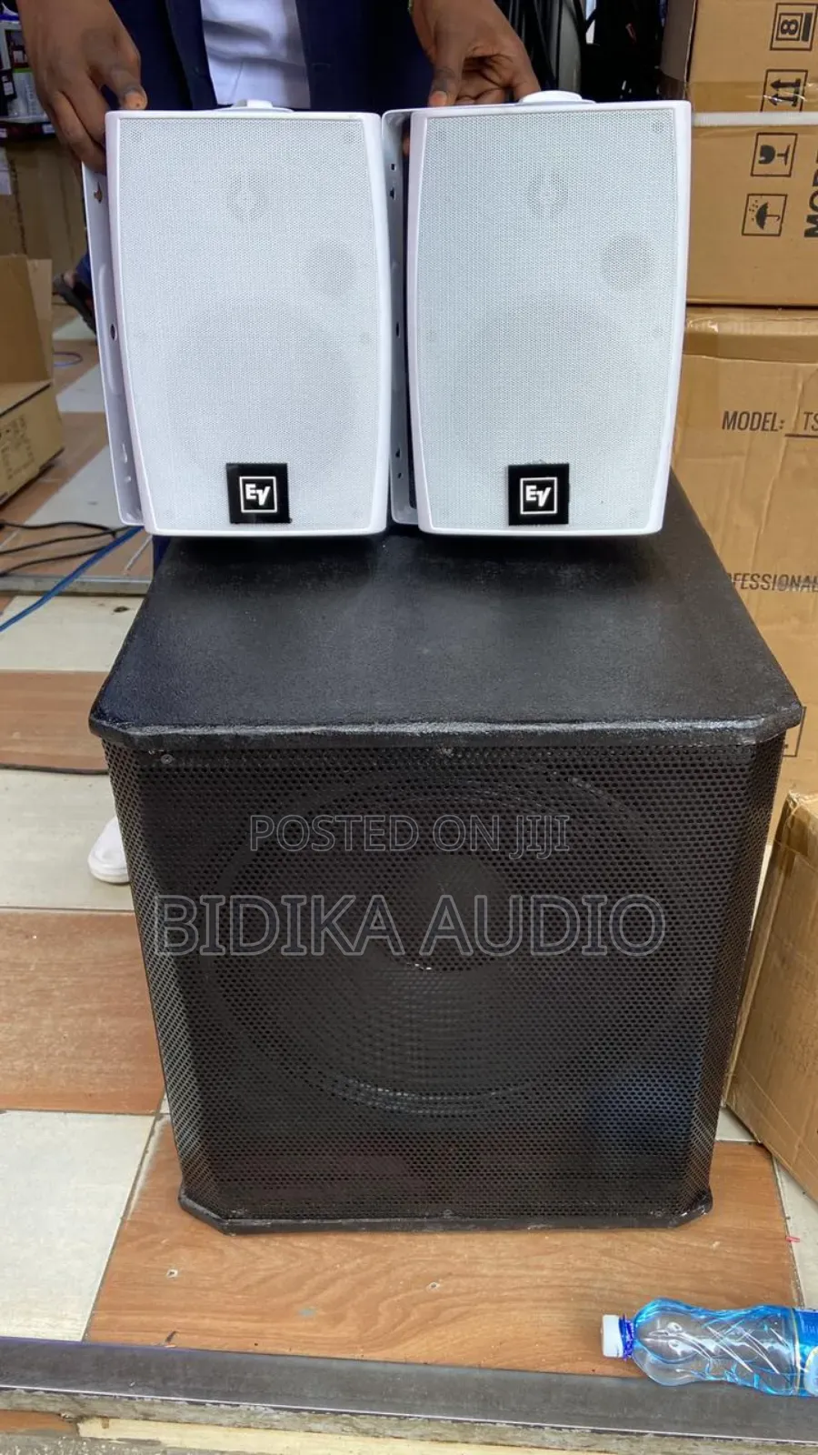 Brand New Ev Speakers 1 Piece at 7000