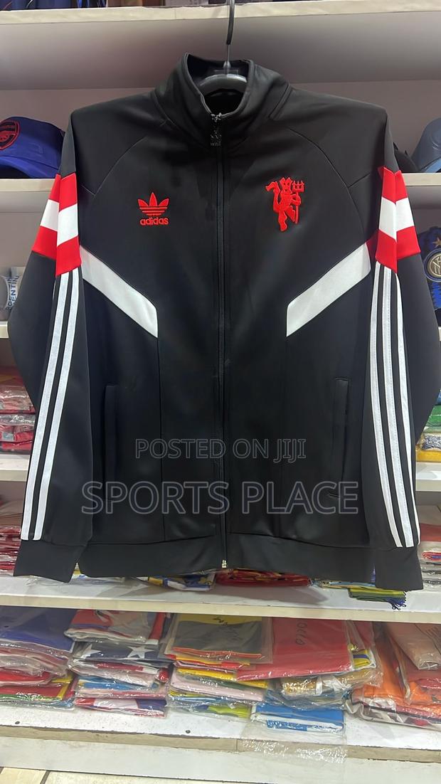 New Liverpool Black Tracksuit Jacket 2024-2025