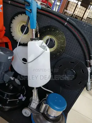 Floor Scrubber Machine