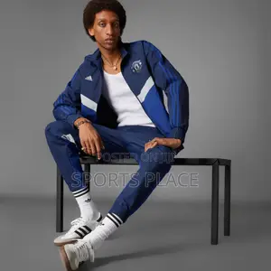 New Original Manchester United Tracksuit 2025