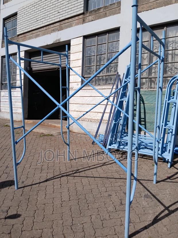 Scaffolding Sets / Steel Scaffolding Frames .