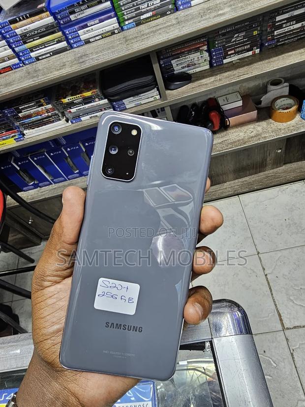 Samsung Galaxy S20+ 5G 256 GB Gray - main view