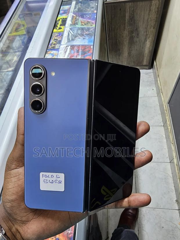 Samsung Galaxy Fold 5G 512 GB Blue - main view