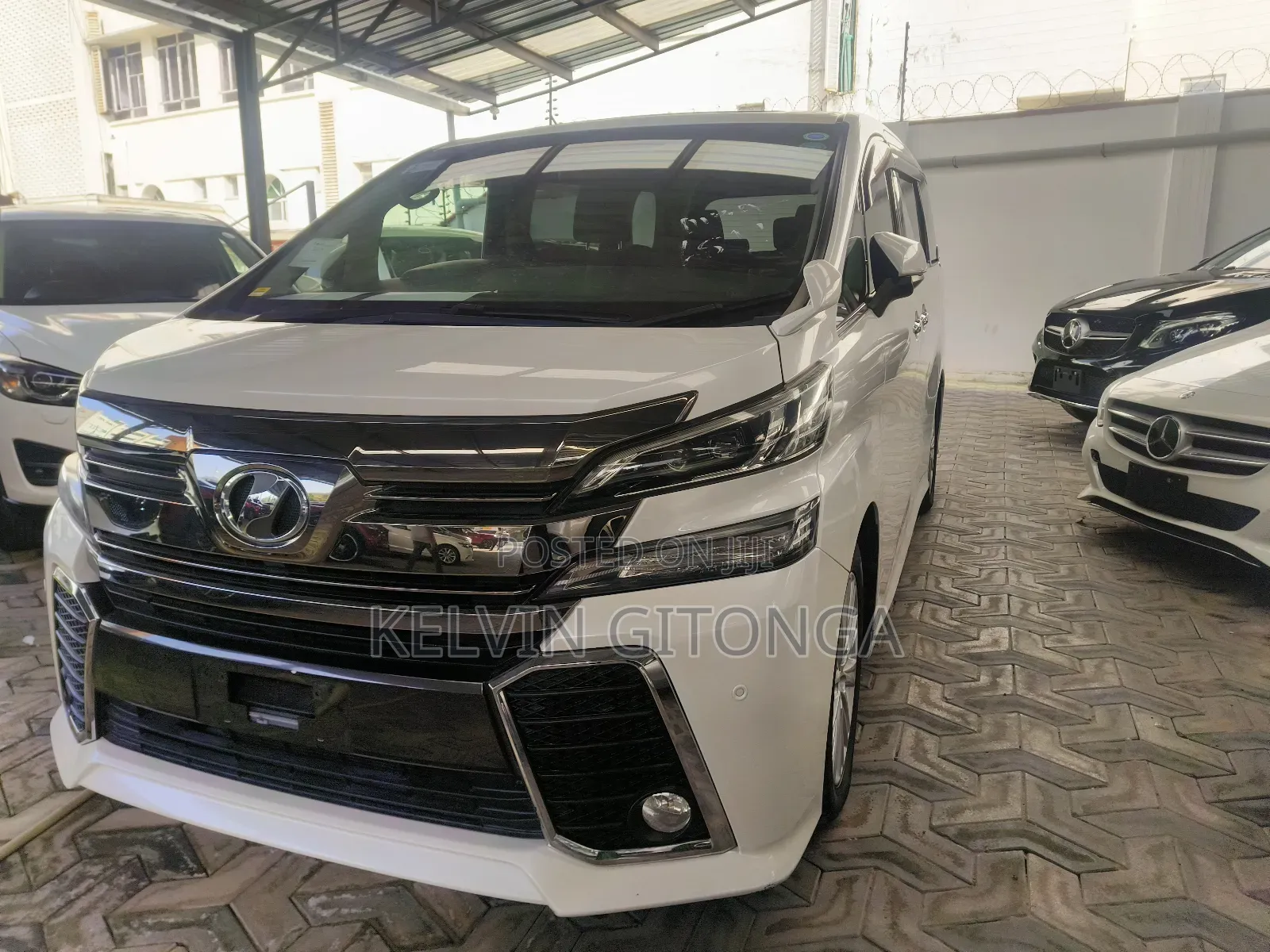 Toyota Vellfire 2018 White