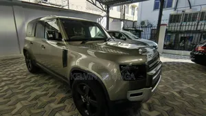 Land Rover Defender 2019 Green
