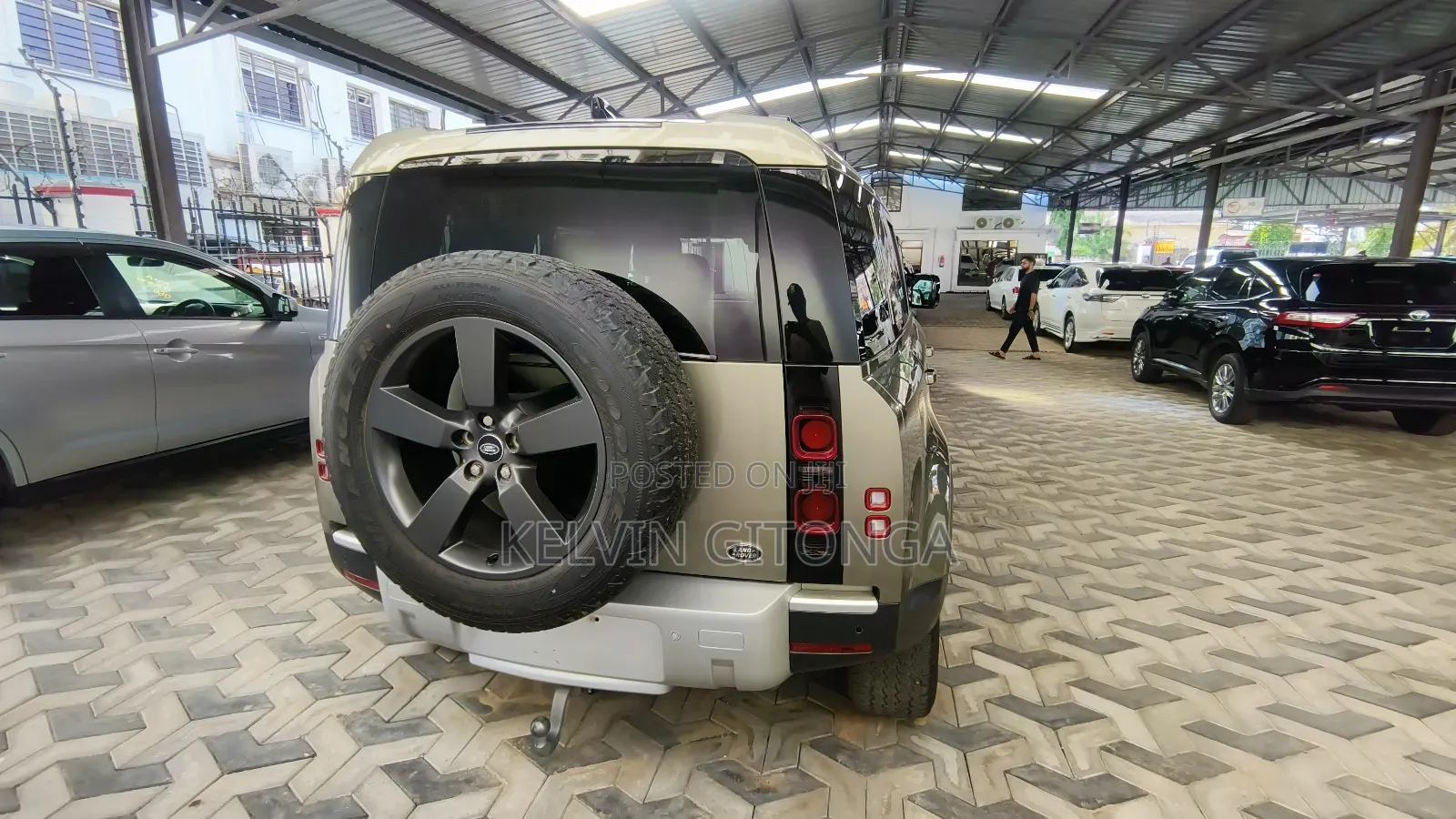 Land Rover Defender 2019 Green