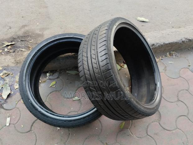 235/35r19 Goodyear - thumbnail 3