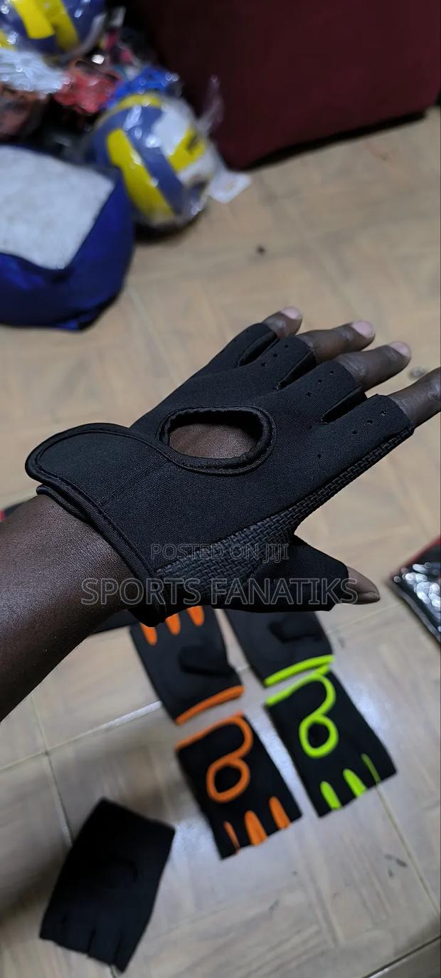 Gym Gloves - thumbnail 2