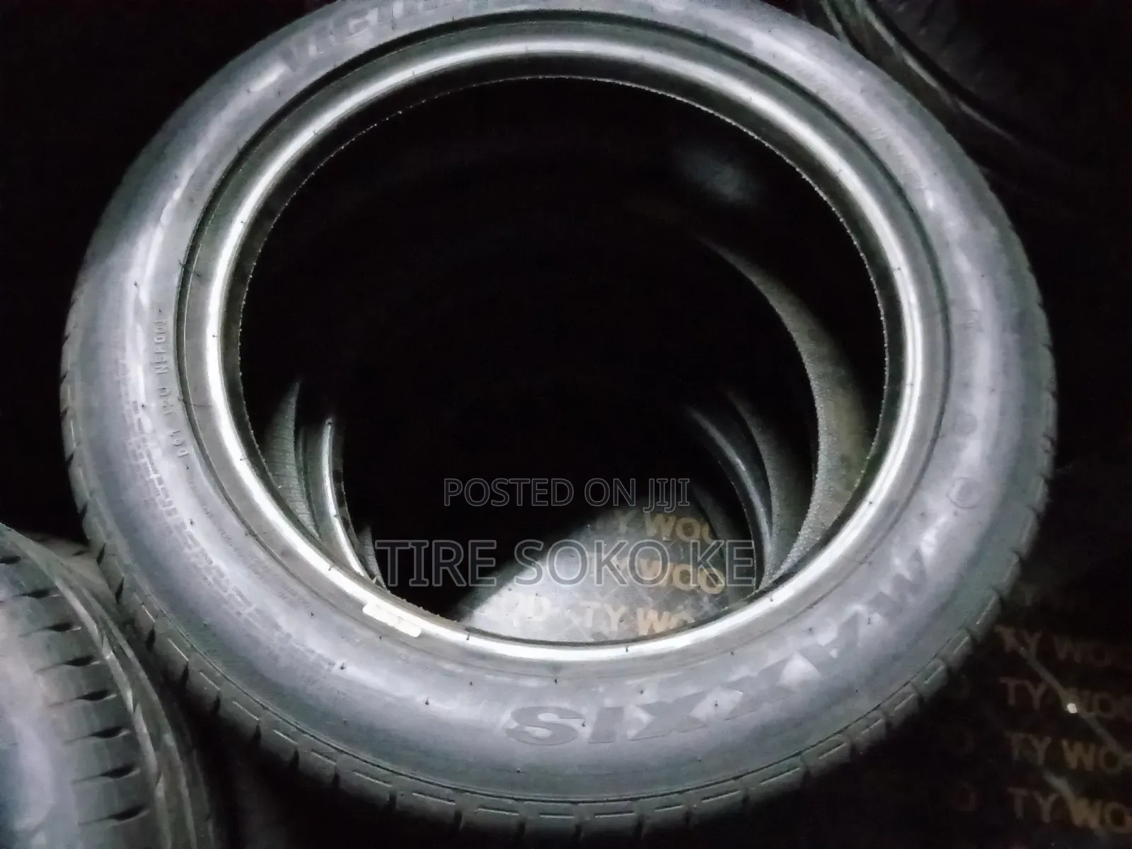245/50r19 Maxxis Runflat M36+