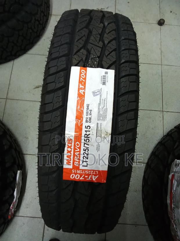 225/75r15 Maxxis BRAVO AT700 (Light Truck)
