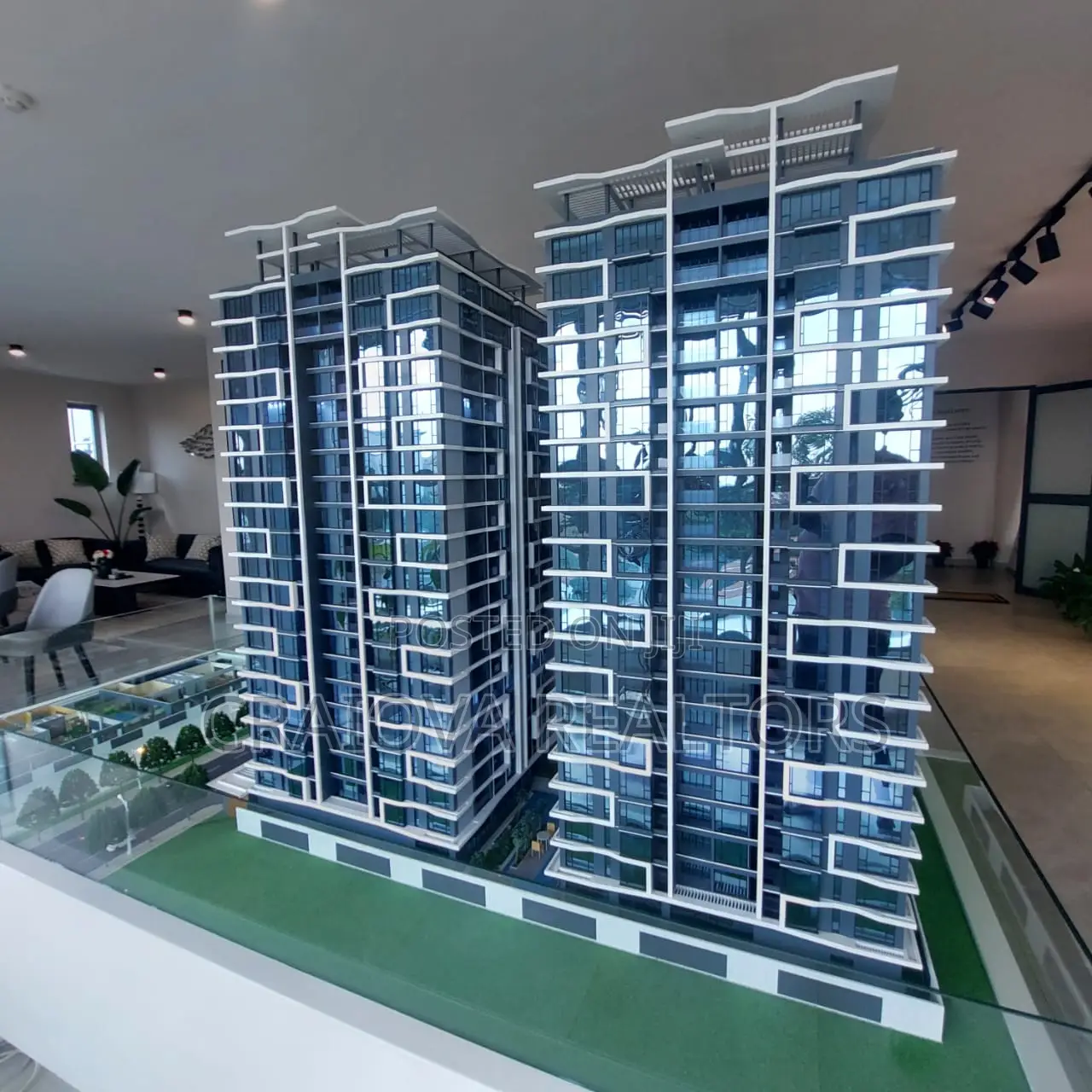 2bdrm Apartment in Panaroma West, Raphta Road Area for sale