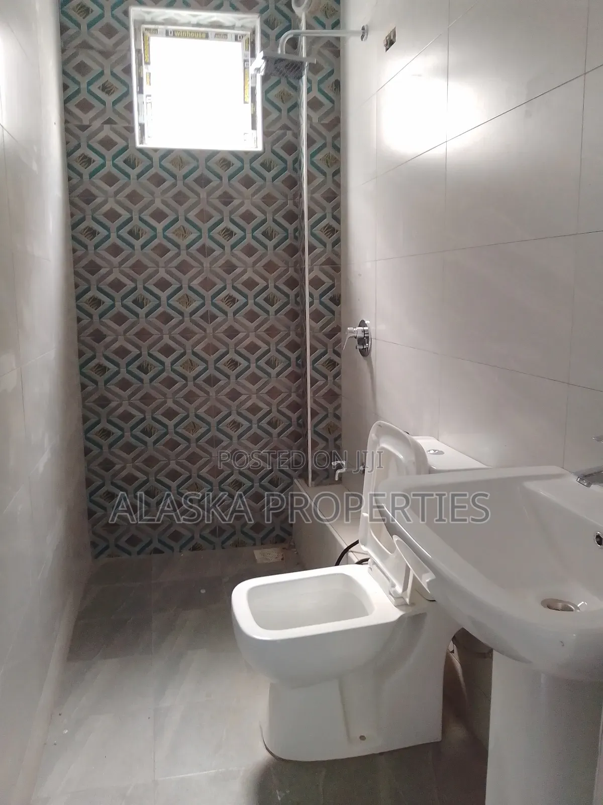 3bdrm Apartment in Nyali Estate for sale