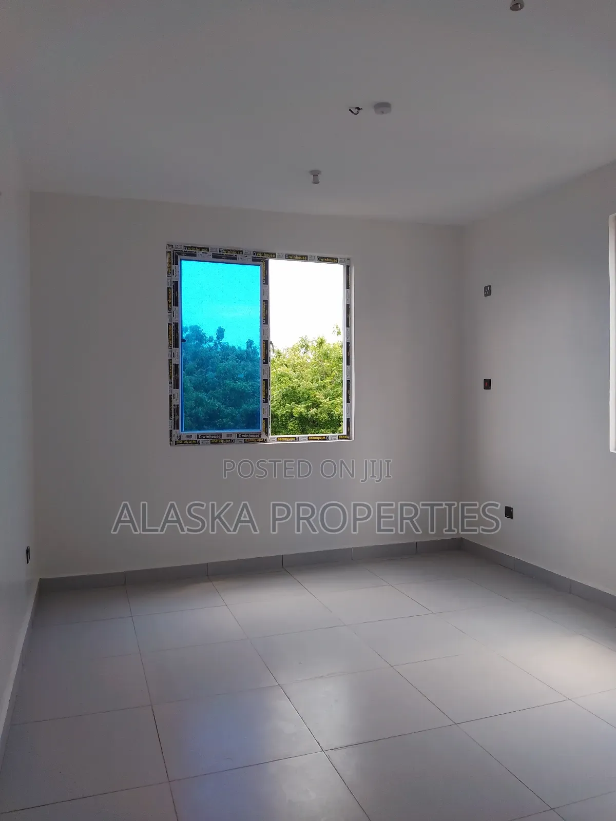3bdrm Apartment in Nyali Estate for sale