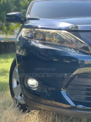 Toyota Harrier 2.0 4WD 2016