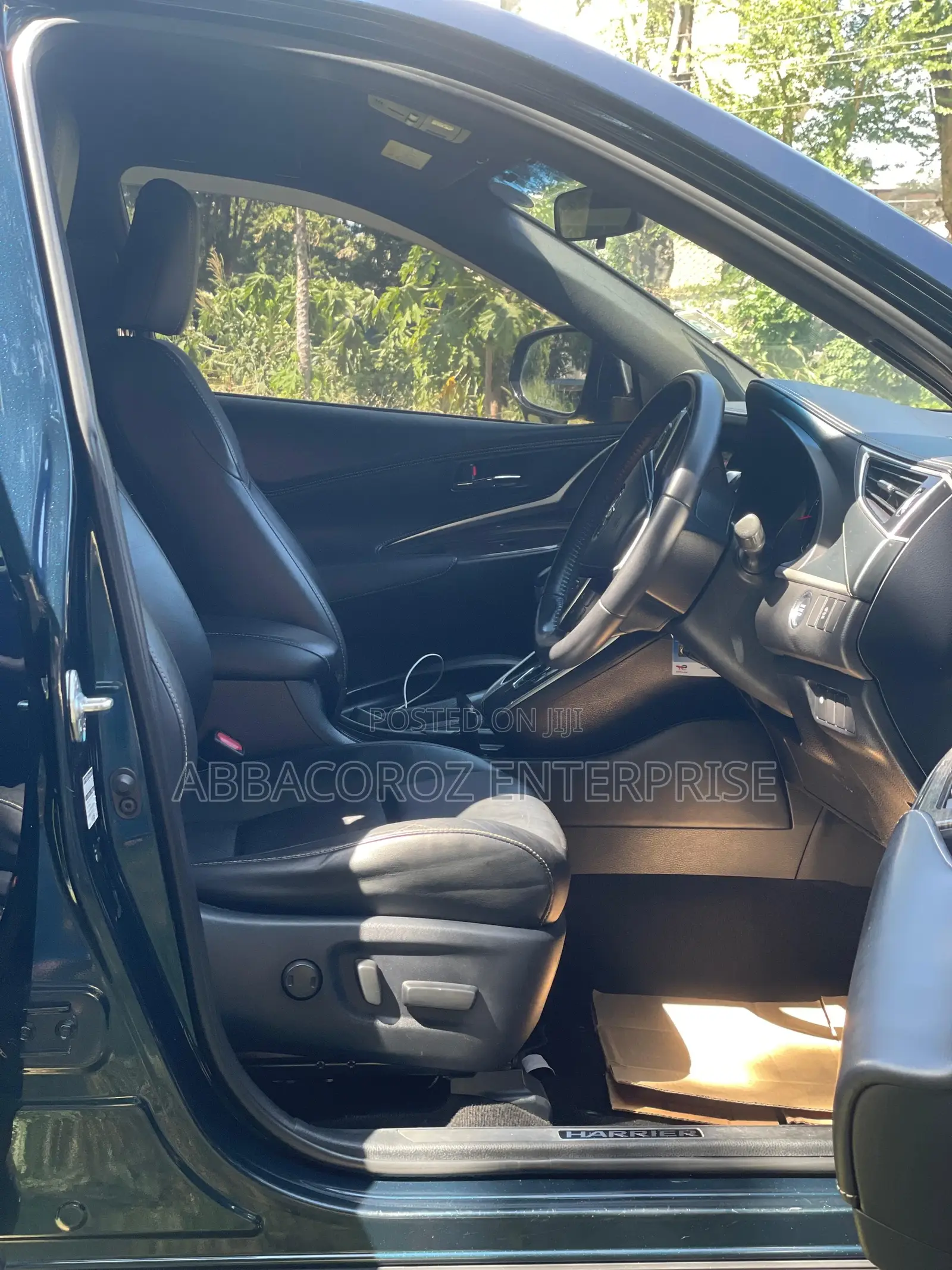 Toyota Harrier 2.0 4WD 2016