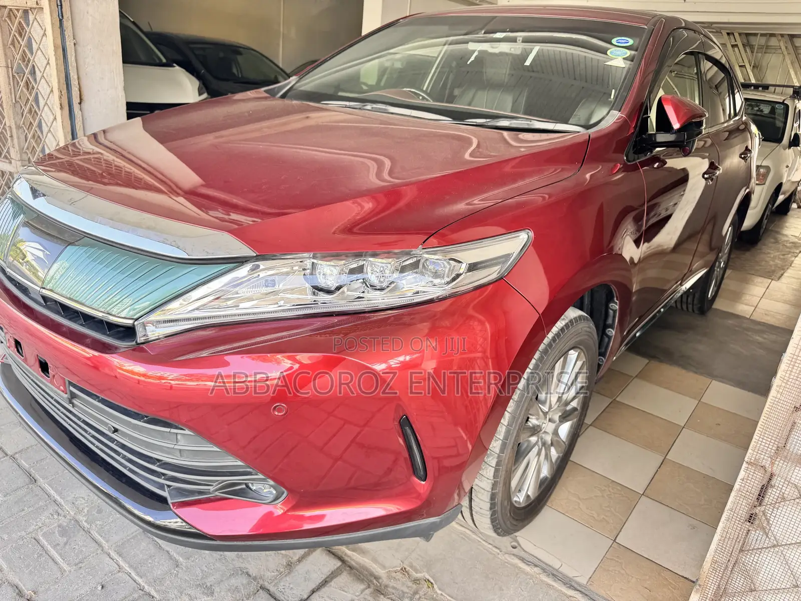 Toyota Harrier 2.0 2018 Burgundy