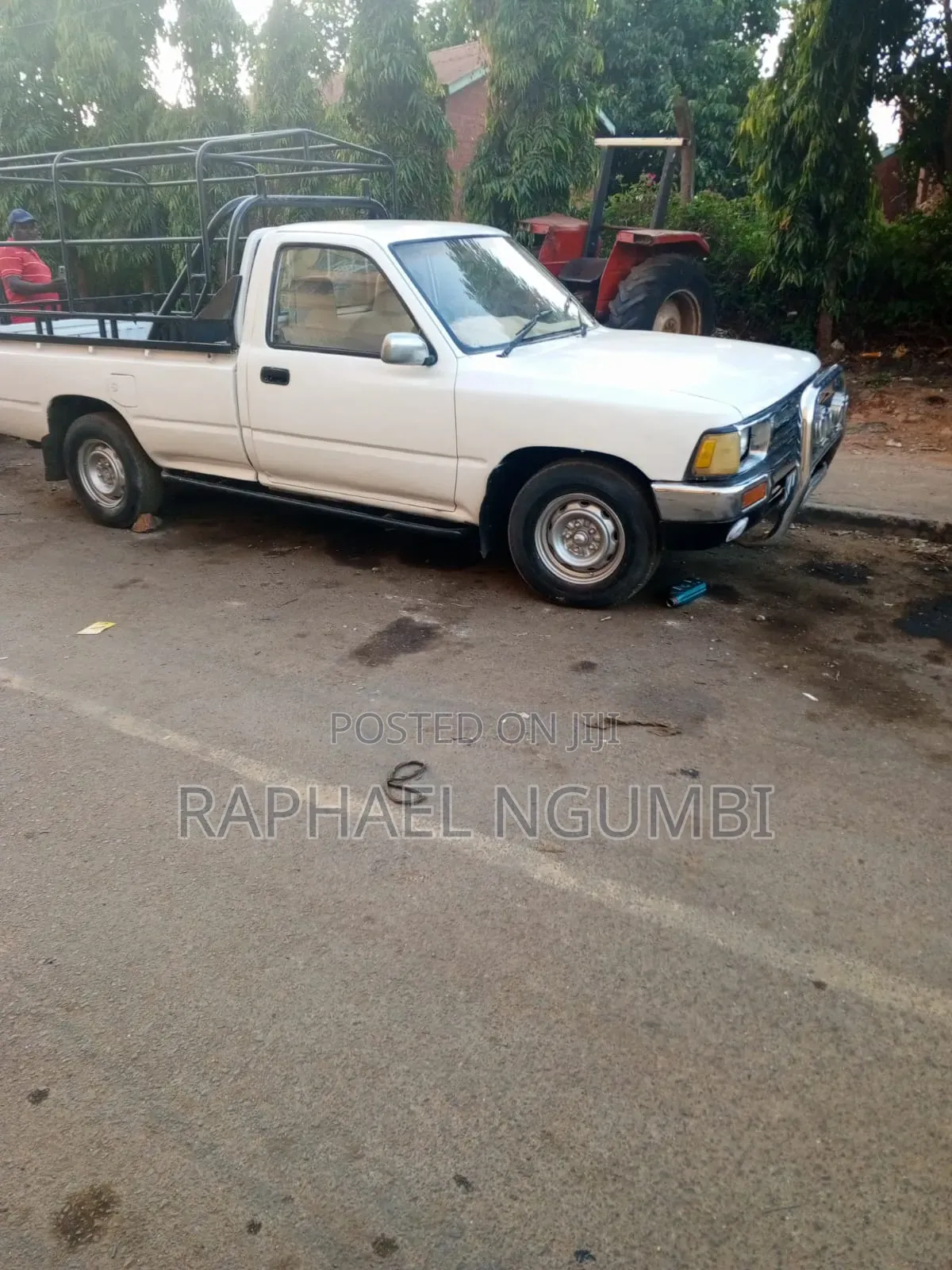 Toyota Hilux 1999 White