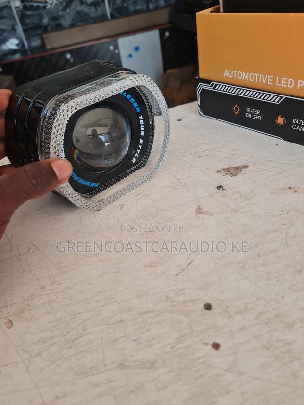 Headlight WRGB Shroud 5D Available - main view