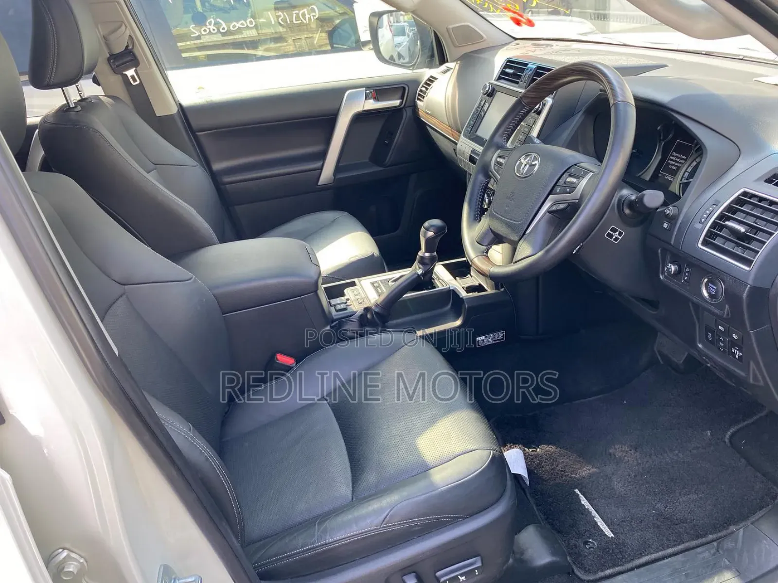 Toyota Land Cruiser Prado 2018 Off white