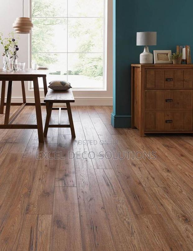“Affordable Luxury Underfoot- Laminate Wood Flooring