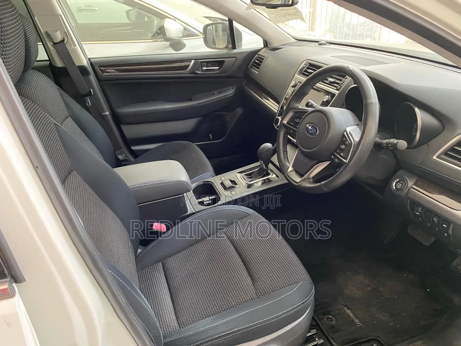 Subaru Legacy 2.5i Limited AWD 2018 White