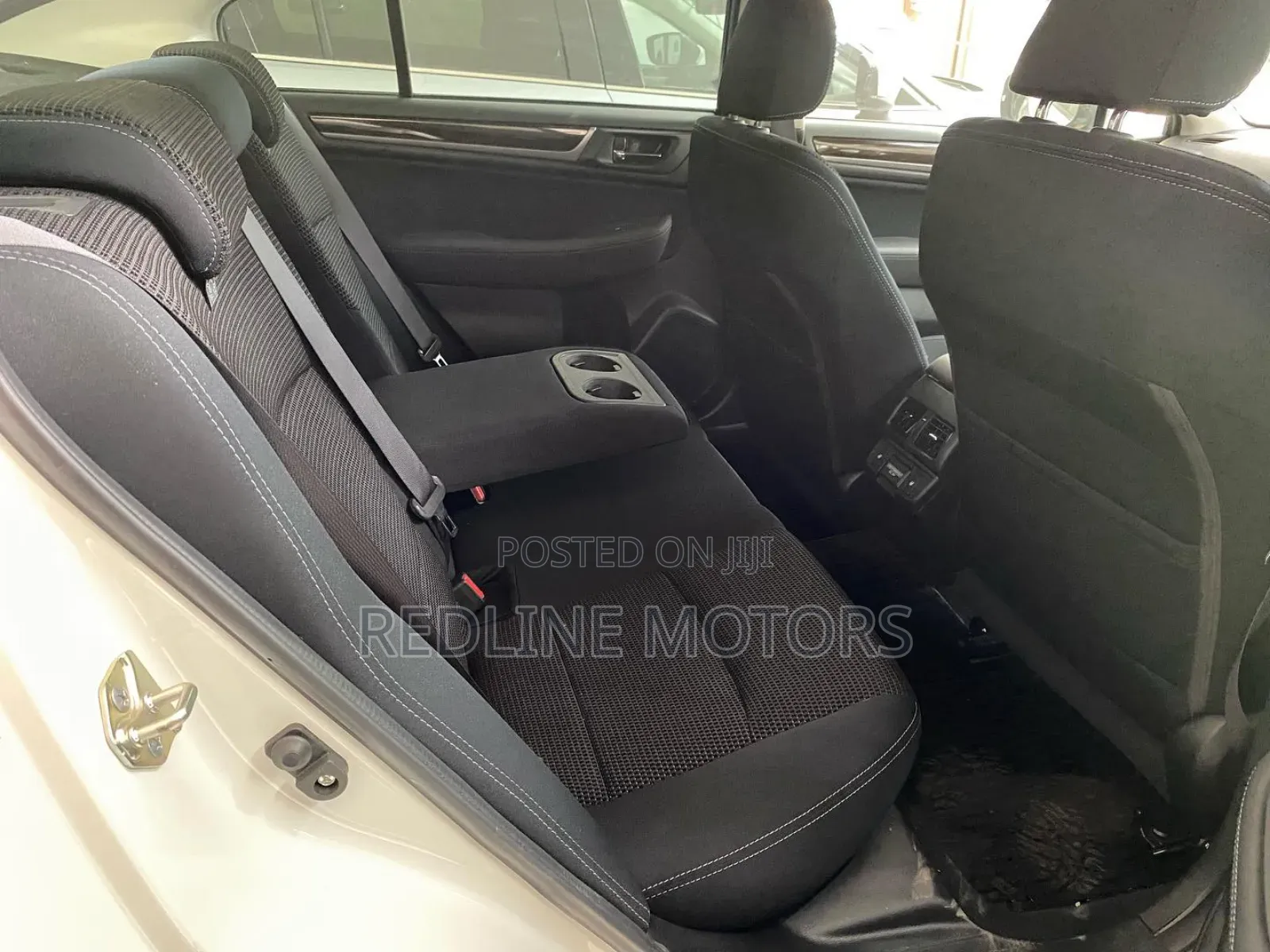 Subaru Legacy 2.5i Limited AWD 2018 White