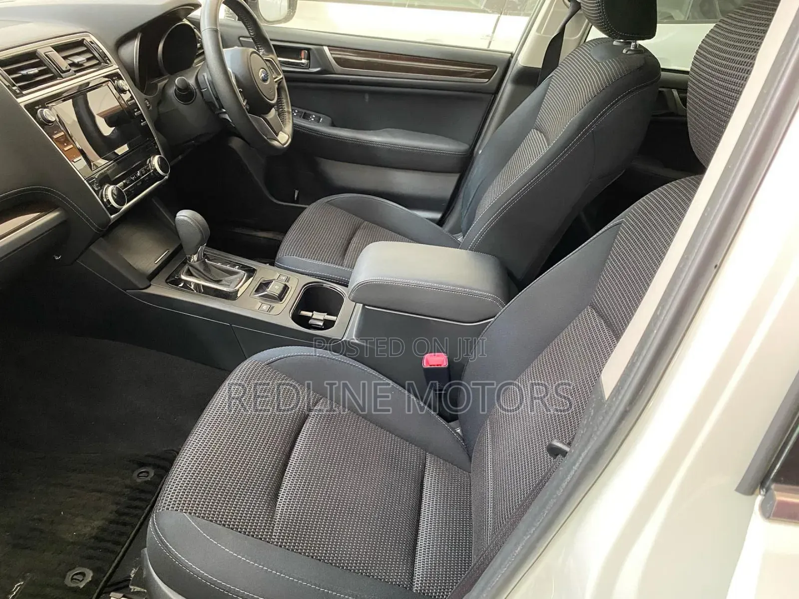 Subaru Legacy 2.5i Limited AWD 2018 White