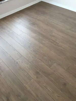 Laminate Wood Floor-Warmth and Comfort in Every Step”