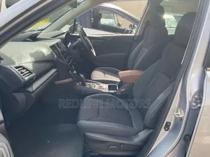 Subaru Forester 2018 Silver