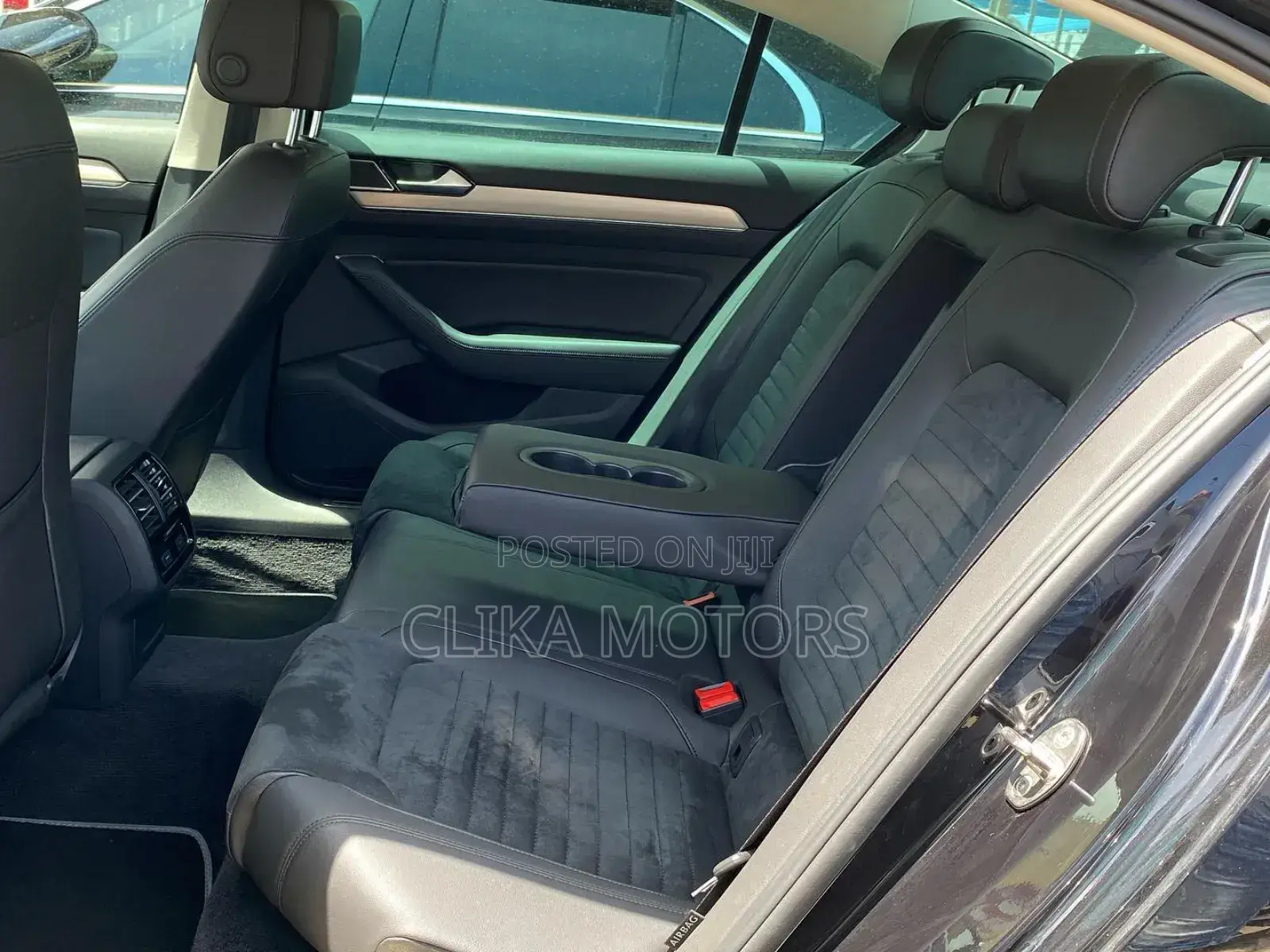 Volkswagen Passat 2017 Matt Black