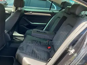 Volkswagen Passat 2017 Matt Black