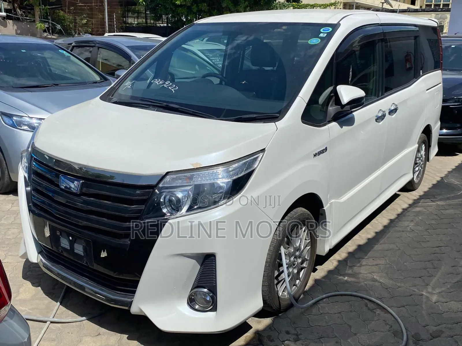 Toyota Noah 2018 Pearl