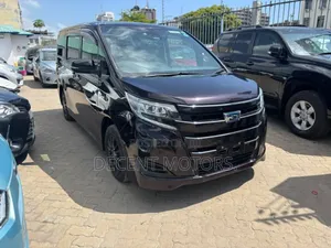 Toyota Noah 2.0 AWD (7 Seater) 2019 Purple