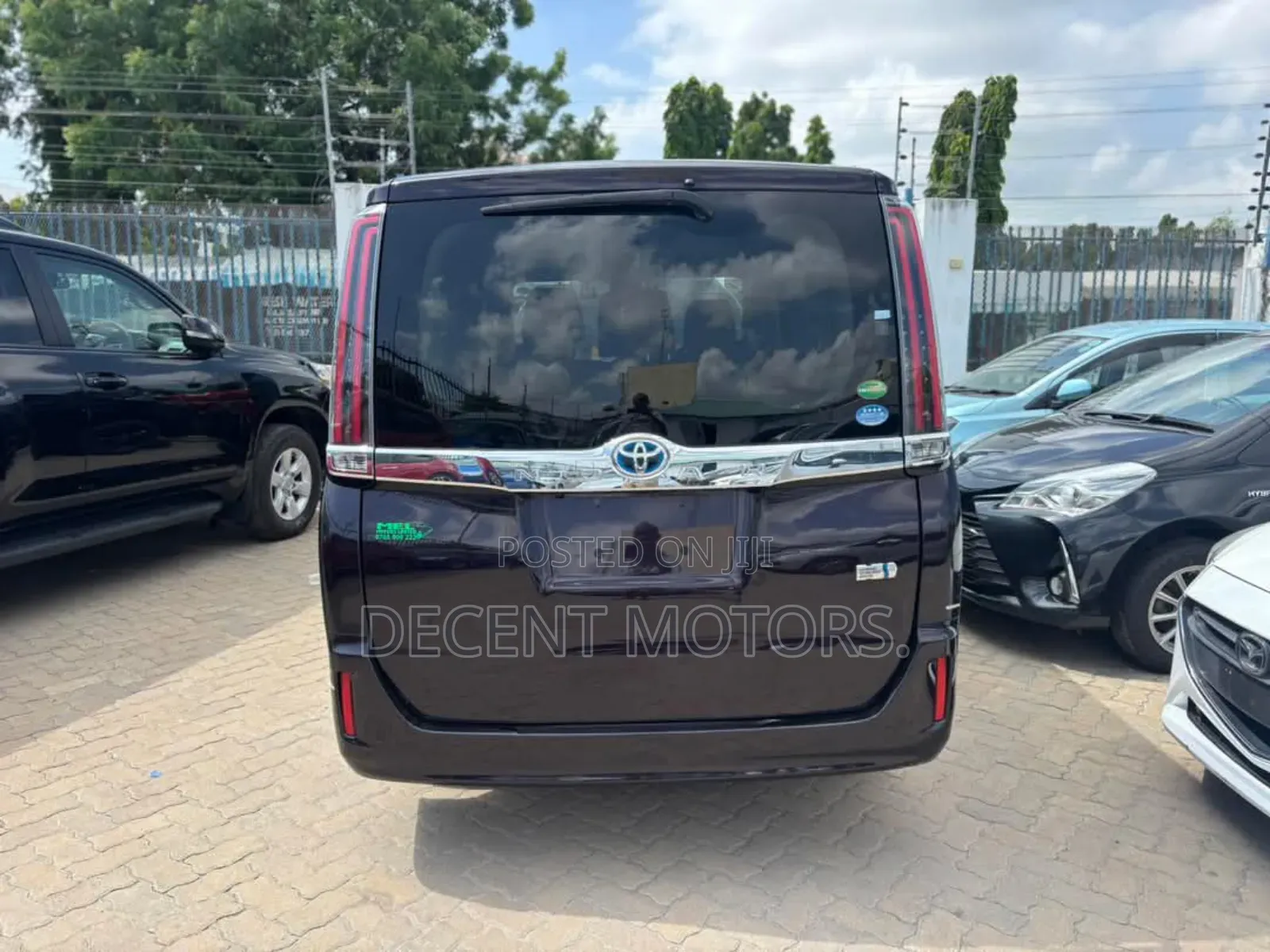 Toyota Noah 2.0 AWD (7 Seater) 2019 Purple