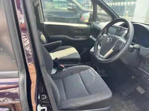 Toyota Noah 2.0 AWD (7 Seater) 2019 Purple