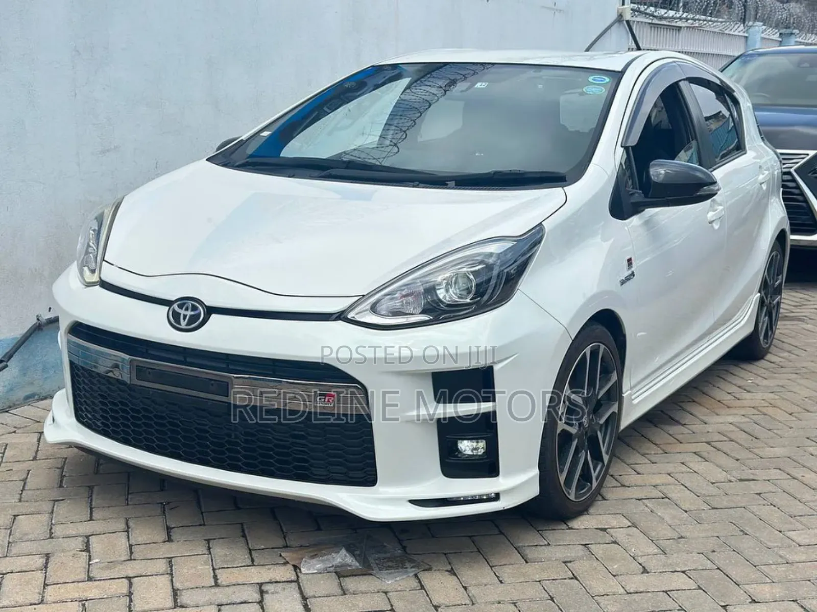Toyota Aqua 2018 Pearl